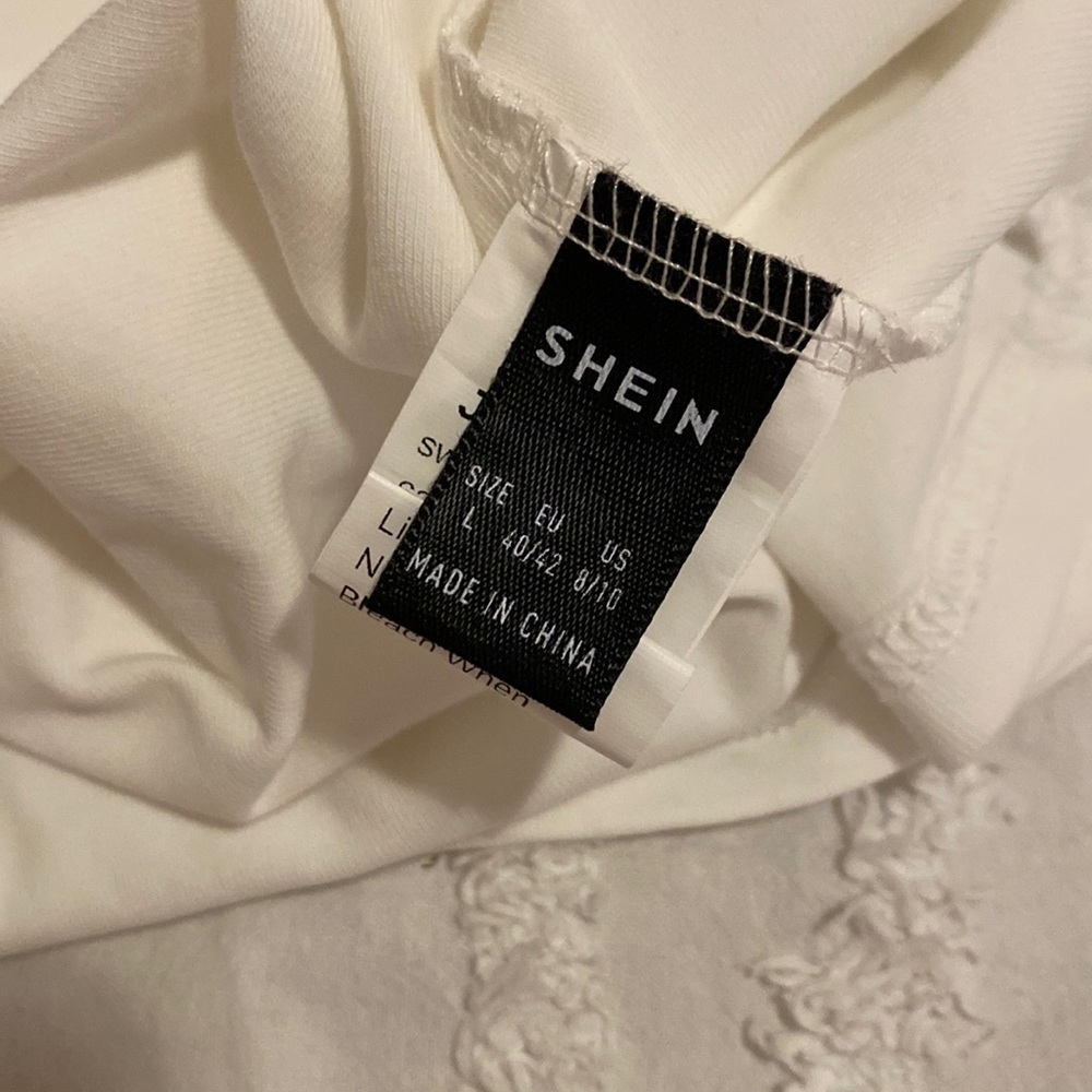 SHEIN white square neck